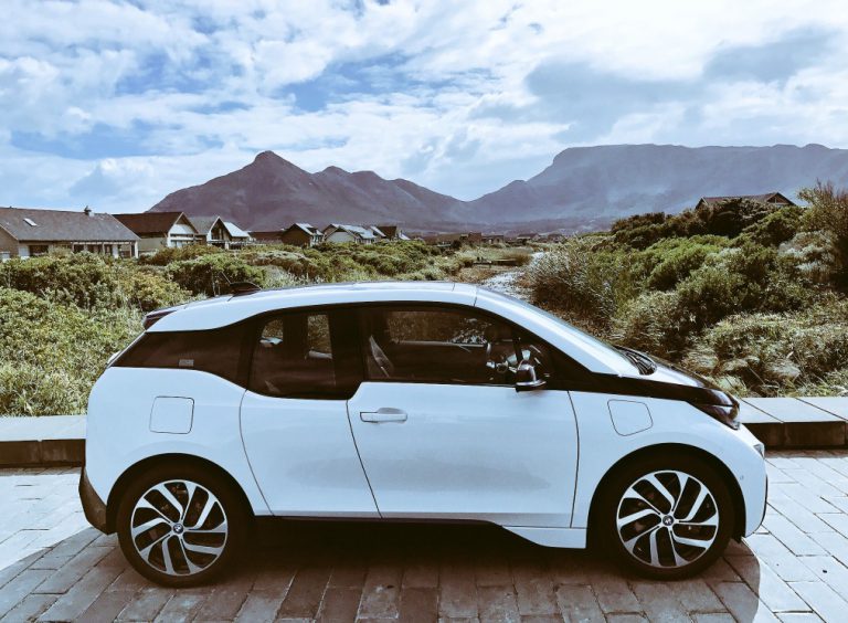 Reimagine the future of mobility with BMW